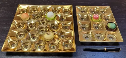 Tavite pentru 24 si 12 bomboane M4296, M4308