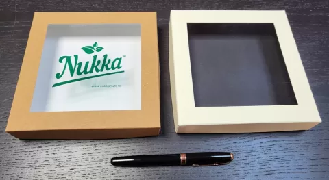 Cutii cu fereastra M560