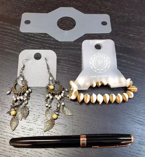 Euroholdere pentru agatat accesorii in raft M616, M617