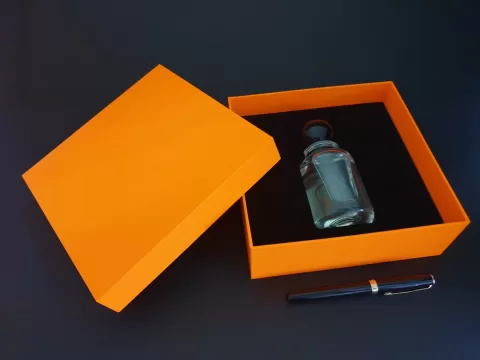 Cutii premium pentru parfumuri