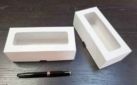 Cutii din carton M642