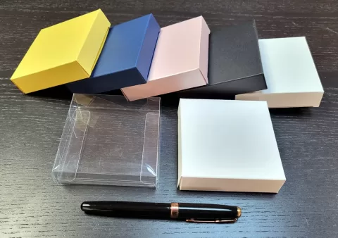 Cutii din carton sau plastic M820, M851