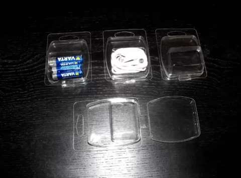 Blistere transparente din plastic pentru accesorii, baterii etc M4216