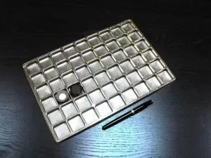Chese Aurii Din Plastic Pentru 54 Compartimente M4293-54