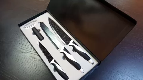 Cutii rigide pentru cutite si tacamuri